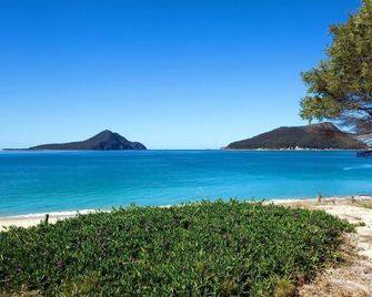 Close to Shoal Bay Beach! - Nelson Bay - Playa