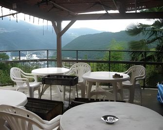 Minshuku Hakuchisou Hotel - Miyoshi - Balkón