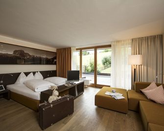 Hotel Dolomitenblick - Terento
