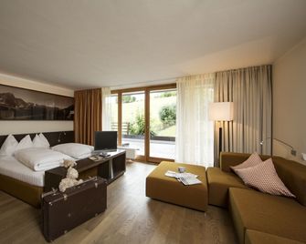 Hotel Dolomitenblick - Terento