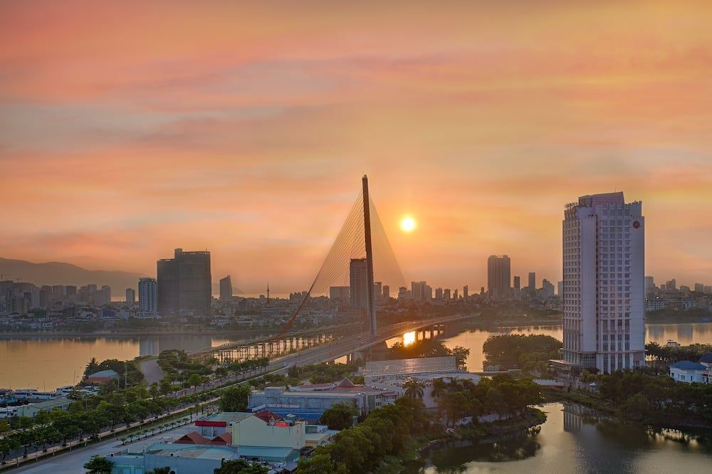 Lavender Riverside Hotel - Da Nang - Outdoor view