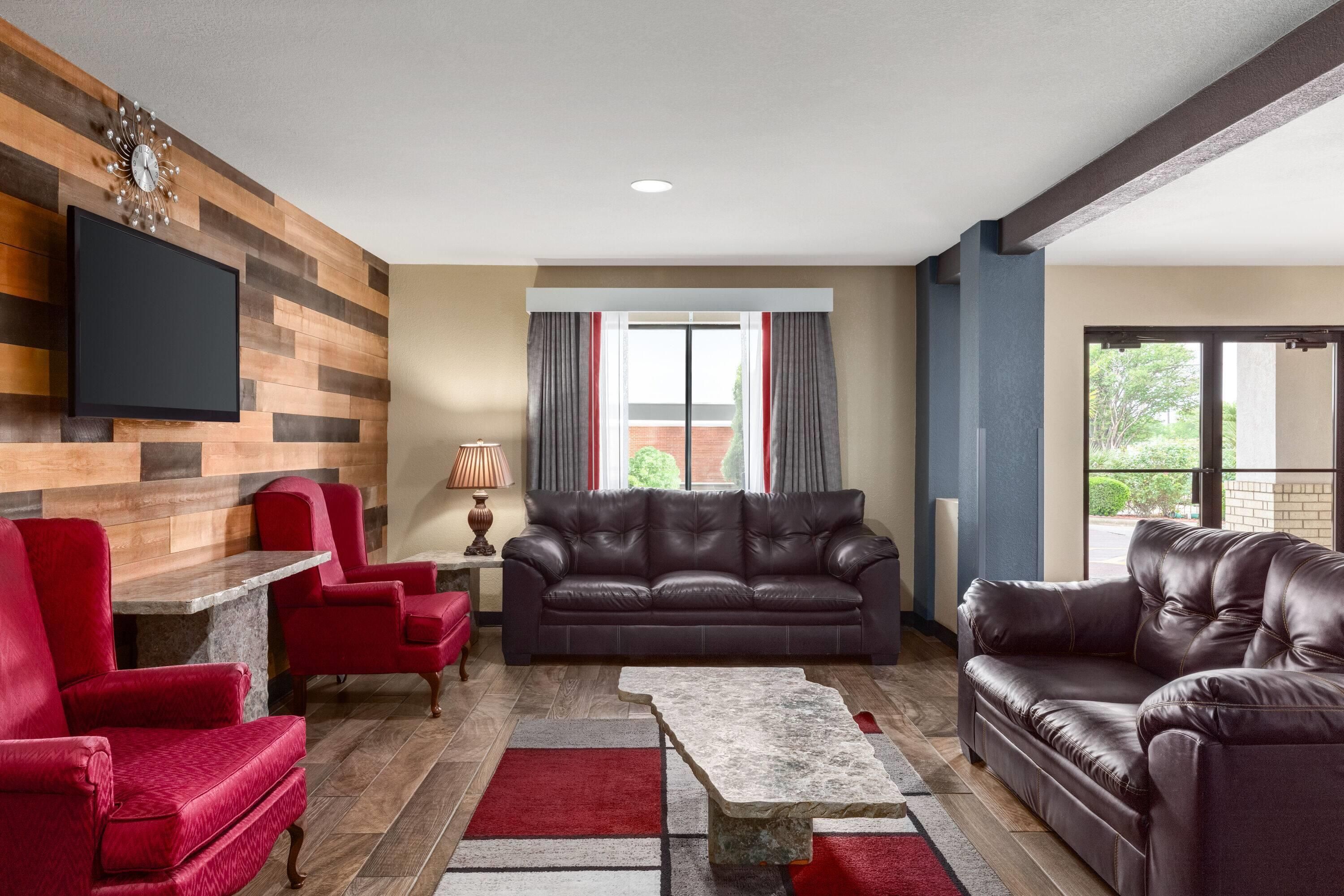 Ramada By Wyndham San Antonio Near Seaworld/Lackland Afb - San Antonio - Lobby