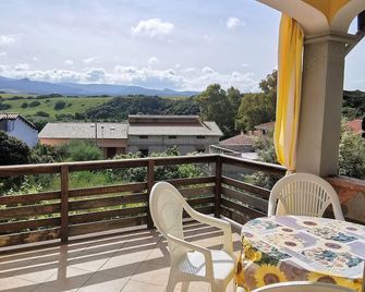 Santa Caterina: apartments - 4 rooms - 4persons - Santa Caterina - Balkón