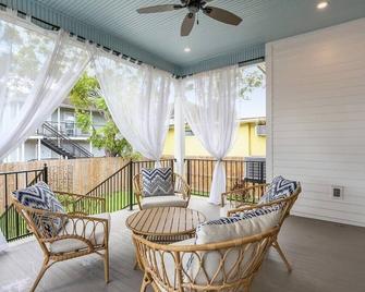 Stunning Luxury Home 2 Blocks From Streetcar - Nueva Orleans - Sala de estar
