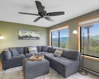 New Hampshire vacation getaway with gorgeous mountain views—ski, hike, swim! - Thornton - Sala de estar
