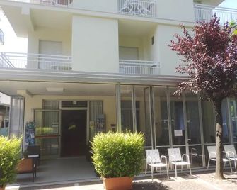 Hotel Meuble Cordial - Misano Adriatico - Edificio