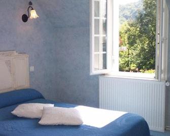 Hostellerie Belle Rive - Loubressac - Спальня