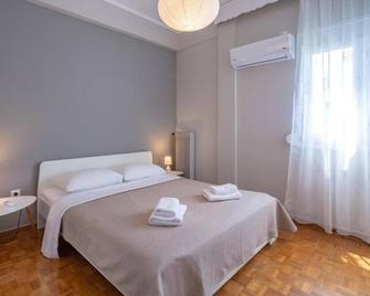 Artemis - Athens Deluxe City Center Apartment - Athens - Bedroom