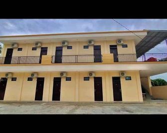 Travel Guesthouse - Balikpapan - Edificio