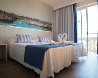 Seramar Hotel Luna Park Adults Only - S'Arenal - Makuuhuone