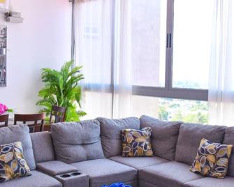 Volcano Views Apartment - San Salvador - Living room