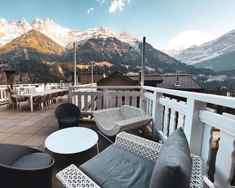 Le White - Champéry - Balcone