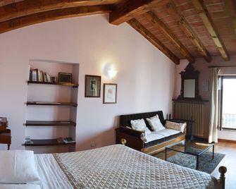 I Tigli di Altavilla - Alba - Habitación