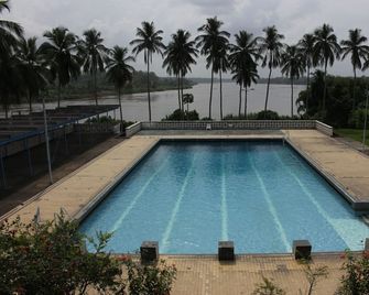 Hostellerie de la Sanaga - Edéa - Piscina
