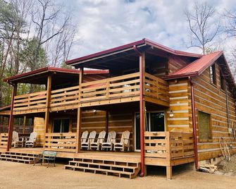 Gorgeous Mtn Viewsleeps 21hot Tubgame Room - Townsend - Building