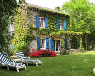 Holiday Home La Terrade by Interhome - Saint-Hilaire-le-Château - Patio