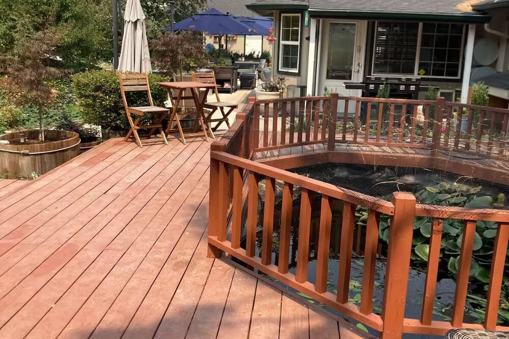 Relax, Reconnect, Explore Scenic Retreat + Pool, Treehouses & Adventure Nearby