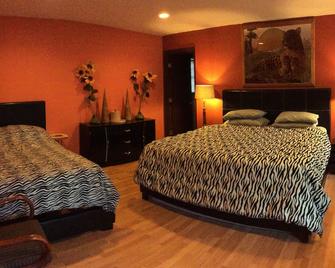 Luxurious Beach House, walking distance to Casino, beach and Boardwalk - اتلانتيك سيتي - غرفة نوم