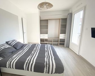 Belle Maison De 140m2, Proche Centre Vil - Challans - Chambre