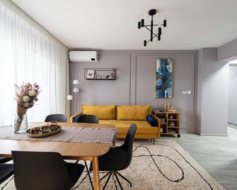 Delux Suite - Bacău - Dining room