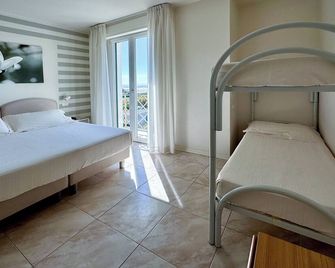 Hotel Bencista - Pietrasanta - Ložnice