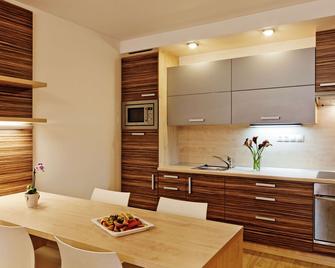 هوتل فيستا - برنو - مطبخ