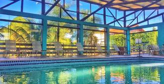 阿瓜斯德博尼托旅館酒店 - 波尼多 - 博尼圖 - 游泳池