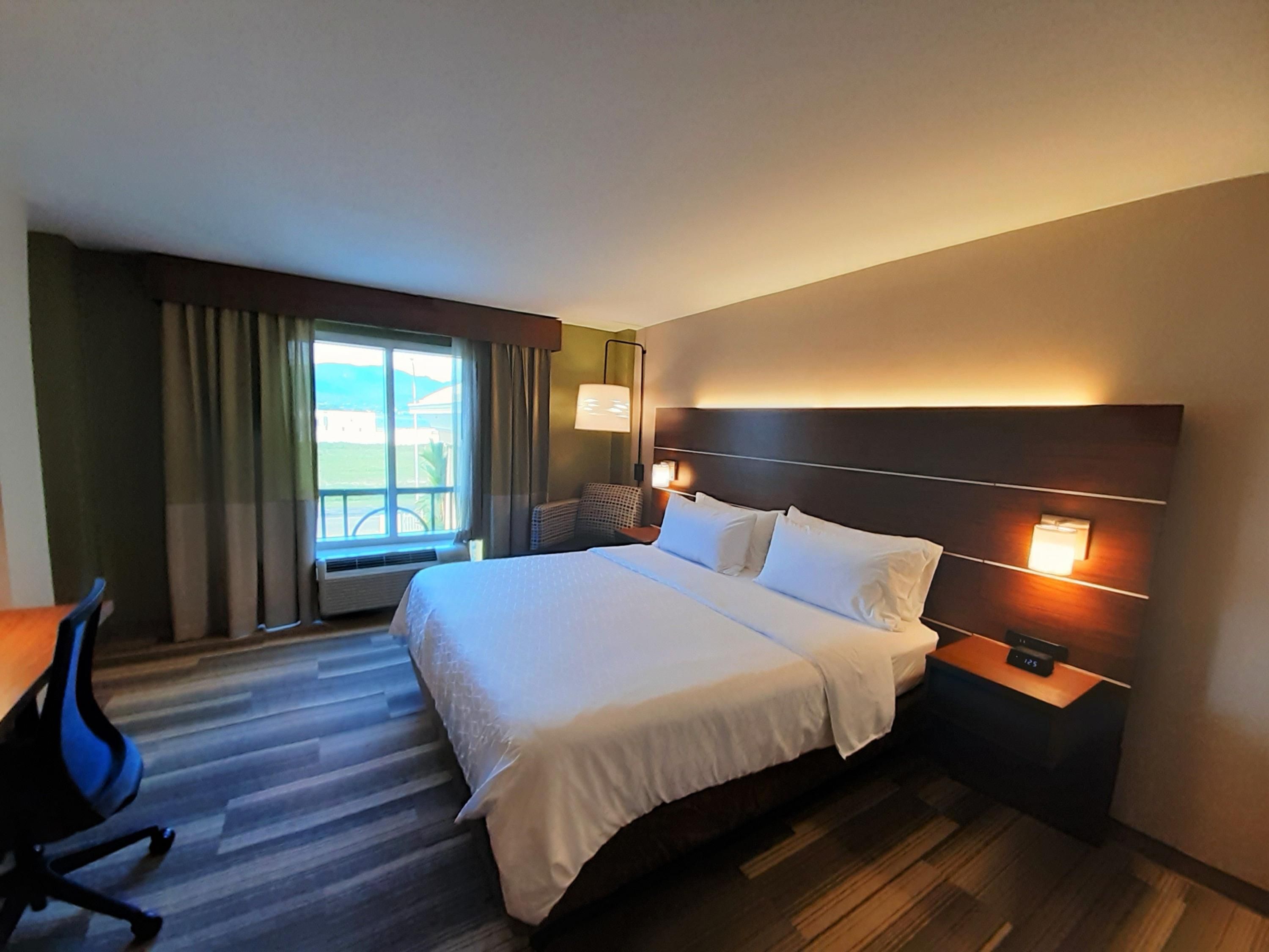 Holiday Inn Express & Suites Trincity Trinidad Airport By IHG