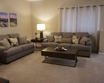 Fun In The Sun - Mesquite - Living room