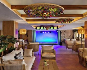 Hotel Riu Palace La Mola - Platja de Migjorn - Lounge