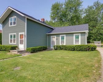 Cozy Norwalk Apt Near Cedar Point and Kalahari! - Norwalk - Gebouw