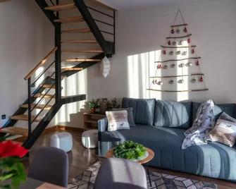 Przy Termach Domki Pokoje Apartamenty - Szaflary - Sala de estar