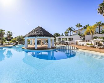Encosta Do Lago Resort Club - Almancil - Pool