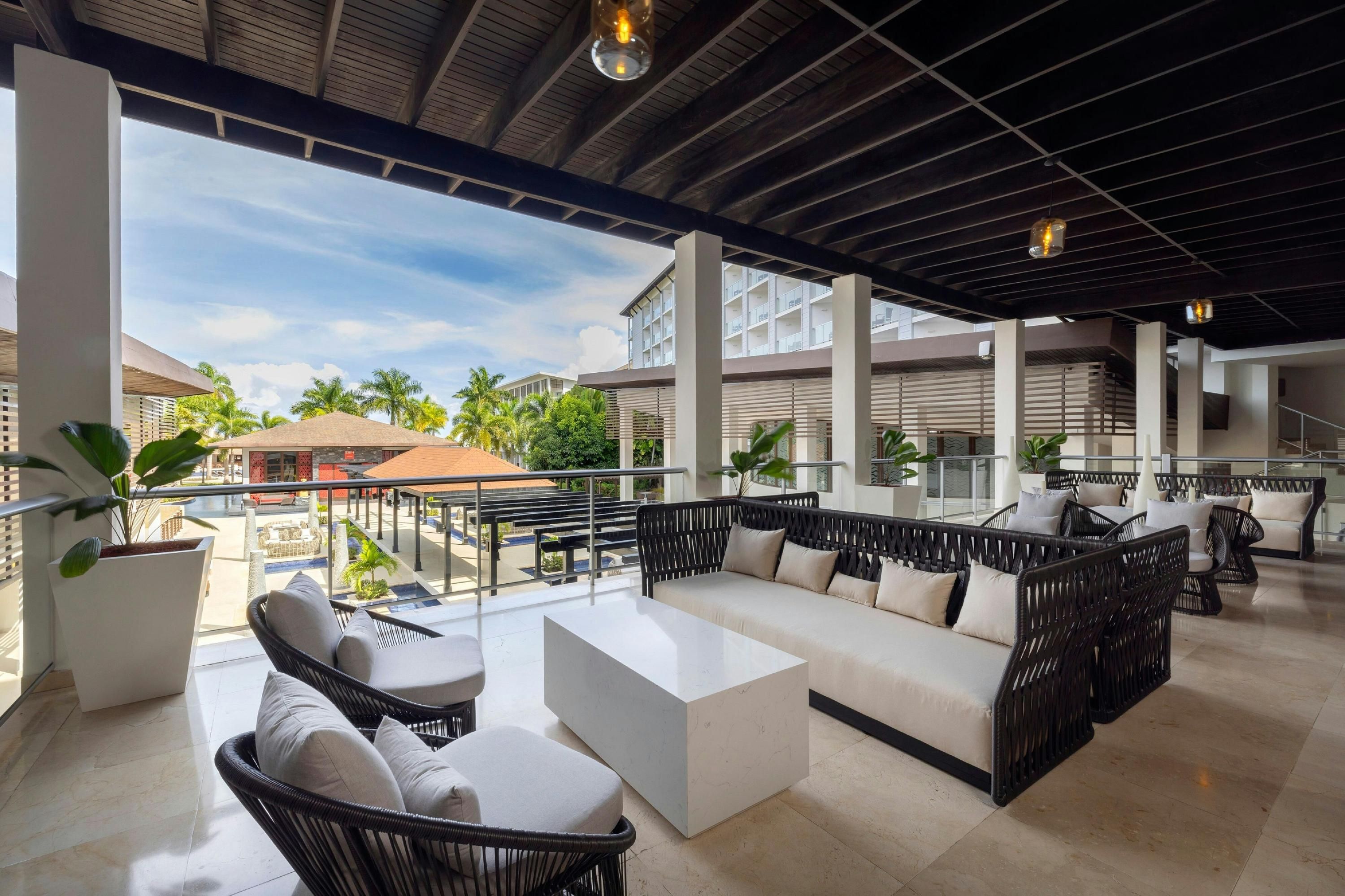 رويالتون هيداواي بلو ووترز - مونتيجو باي، آن أوتوجراف كوليكشن- ٔول إن كلسيف ريزورت - لبالغين فقط - فالماوث (جامايكا) - شرفة