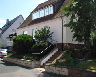 Assmanns Ferienwohnungen Ost - Miltenberg - Gebäude