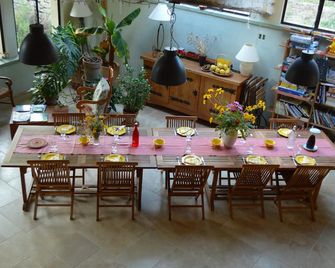 B&B Ma Maison de Loin - Apt - Essbereich