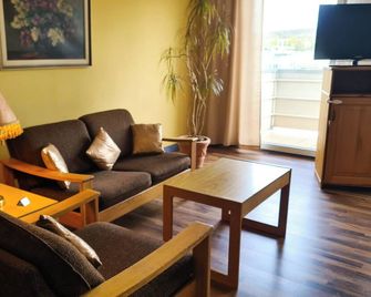 City Hotel Pforzheim - Pforzheim - Wohnzimmer