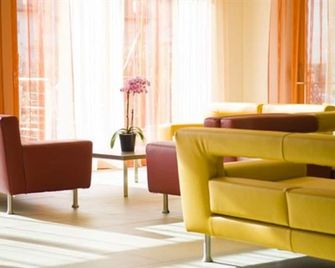 Garda Sporting Club Hotel - Riva del Garda - Oleskelutila