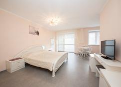 Kvartirov Apartments City - Krasnoyarsk - Bedroom
