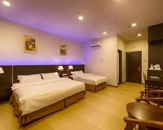 E Red Hotel Alma Cosmo - Bukit Mertajam - Camera da letto