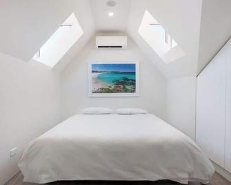 Bondi Beach Studios VI - Sydney - Bedroom