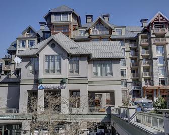 5th-floor studio with jetted tub, fireplace, & fitness center - walk to lifts - Whistler - Building