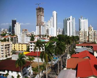 Hotel California Panama - Panama City