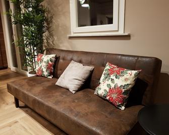 Casa Vacanze Mgf Etna - Nicolosi - Living room