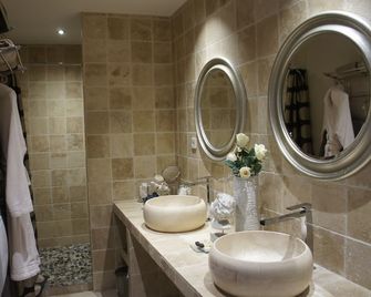 Guesthouse Le Mas de Cotignac - Cotignac - Baño