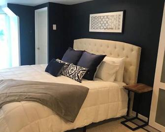 Peaceful and private renovated barn right off the winery and brewery trail - Hector - Habitación