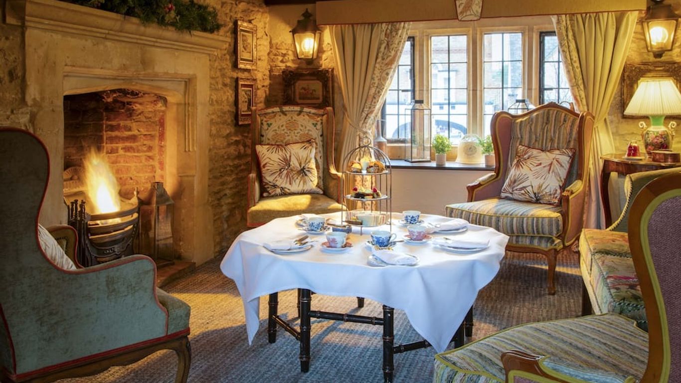 The Bell Inn, Stilton, Cambridgeshire - The Coaching Inn Group