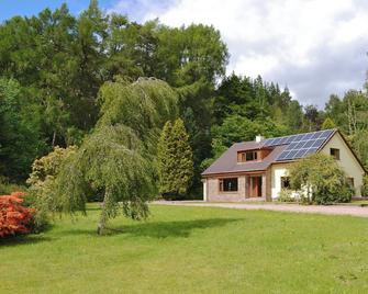 4 bedroom accommodation in Gairlochy Bay, near Spean Bridge - Gairlochy - Edificio