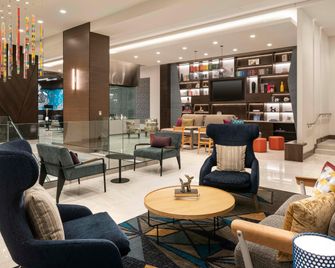 Home2 Suites by Hilton Denver Downtown Convention Center - Denver - Lounge