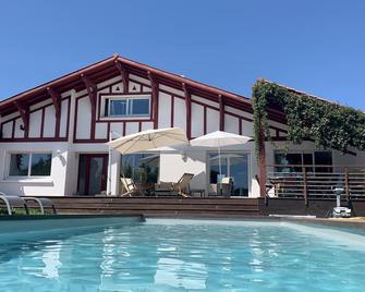 Jewel of the Basque Country: Between swimming pool and beaches, Ultra-equipped villa. - Guethary - Pool